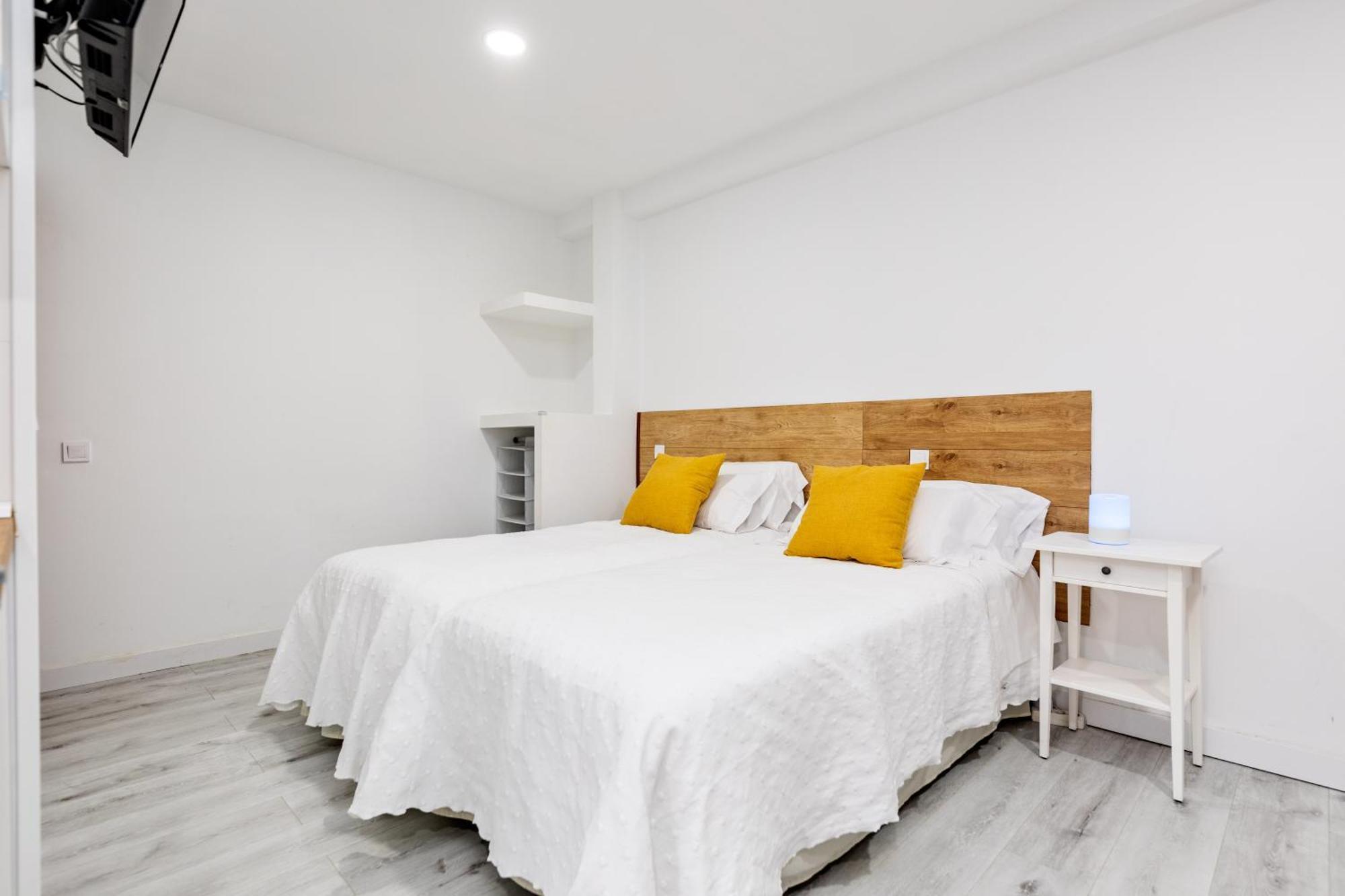 Los Apartamentos Jacinto Benavente Centro Madrid Exterior foto