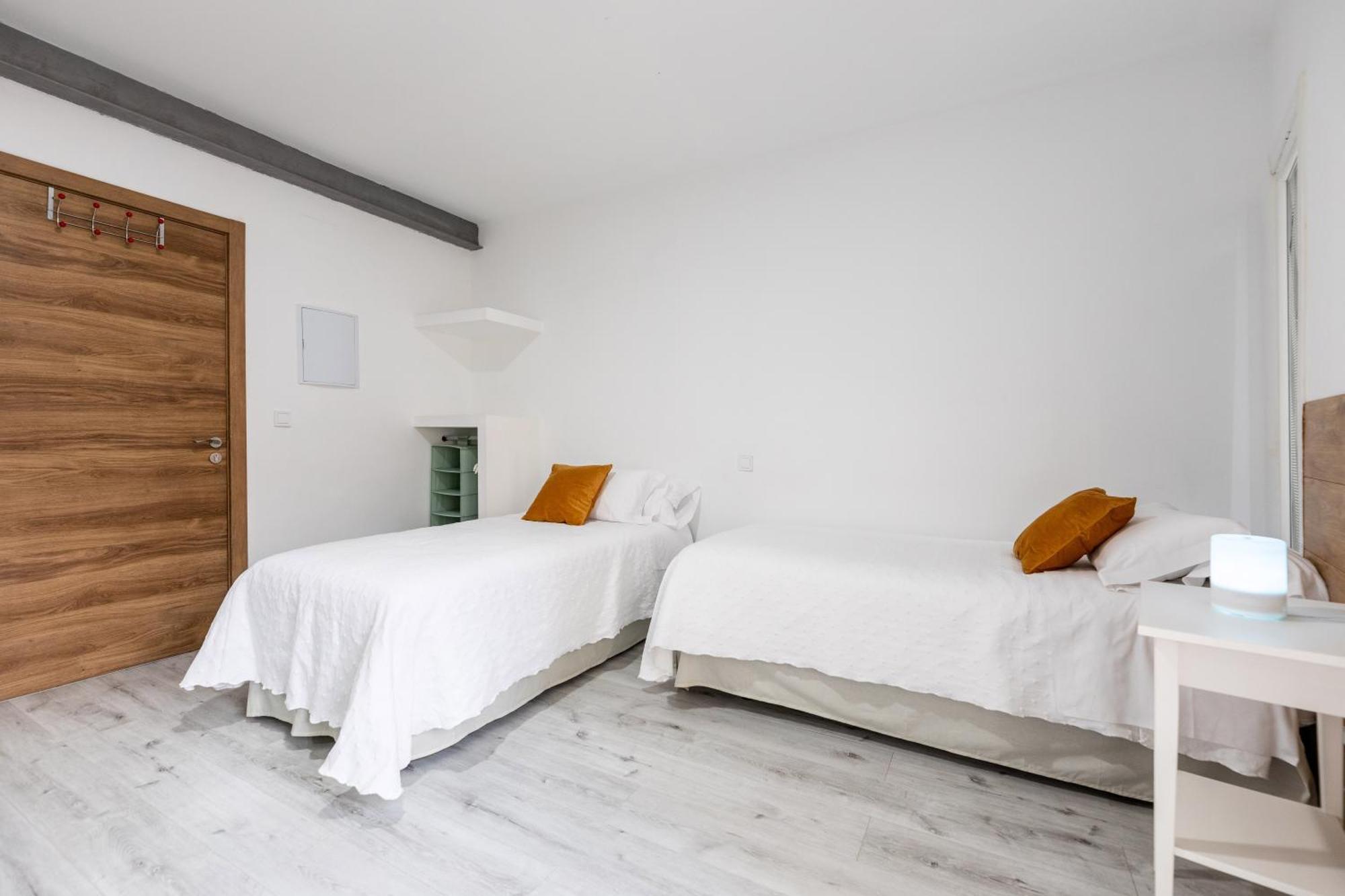 Los Apartamentos Jacinto Benavente Centro Madrid Exterior foto