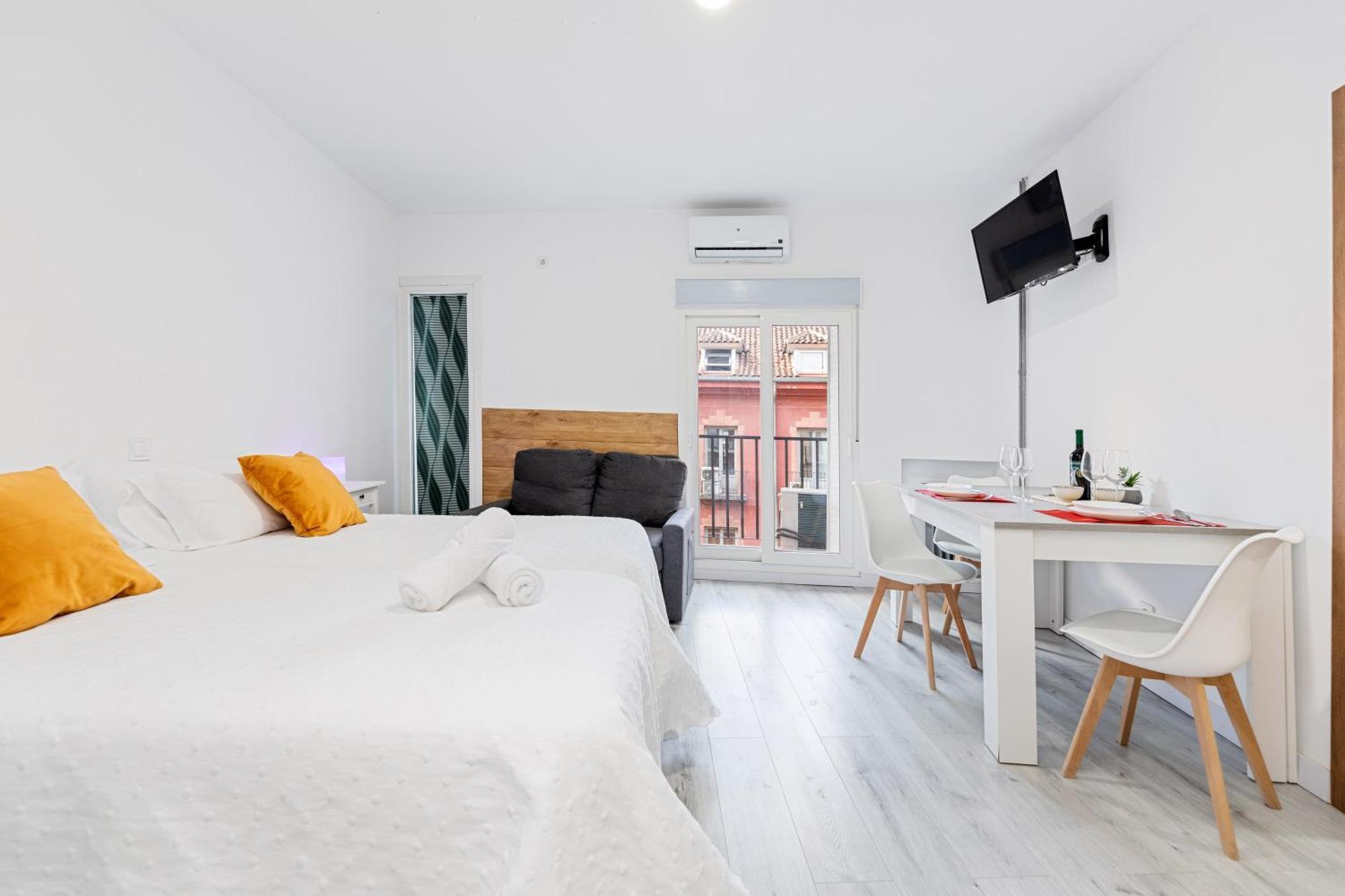 Los Apartamentos Jacinto Benavente Centro Madrid Exterior foto